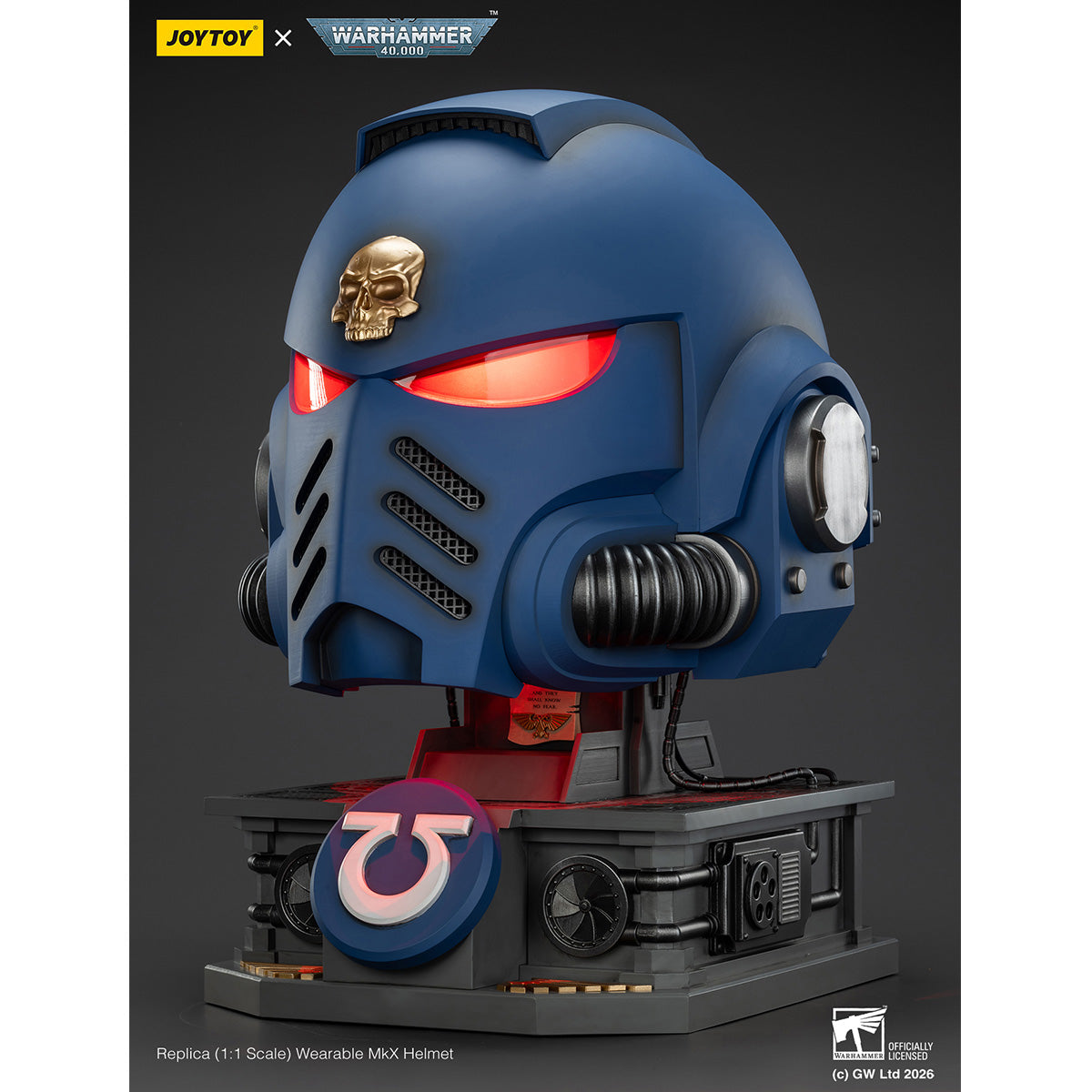 JOYTOY Warhammer 40K Ultramarines Captain MkX Helmet & Display Stand 1/1 Scale
