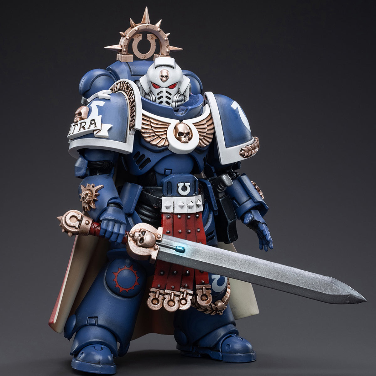 (Only Shipped to the US) JOYTOY Warhammer 40,000 1/18 Ultramarines Primaris Captain JT3297 Action Figures Collection Model Gift