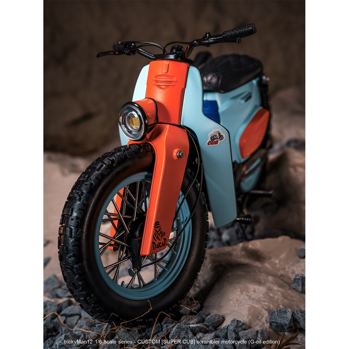 TrickyMan12 SUPER CUB SCRAMBLER MOTORCYCLE Vehicle & Rear Rack 1/6 Scale Vehicle Model