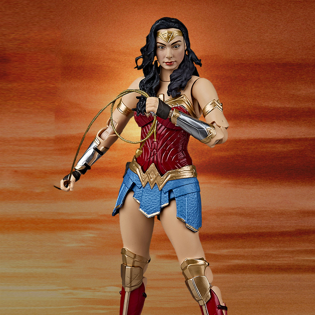 Coffret complet Fondjoy : Figurine miniature d'action Miraculous Woman à l'échelle 1/9