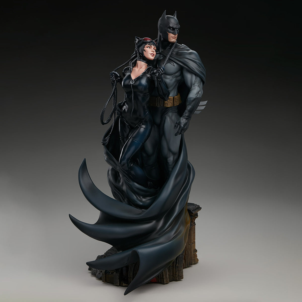 Sideshow, Batman and Cat Girl, 20-inch Statue Figurine