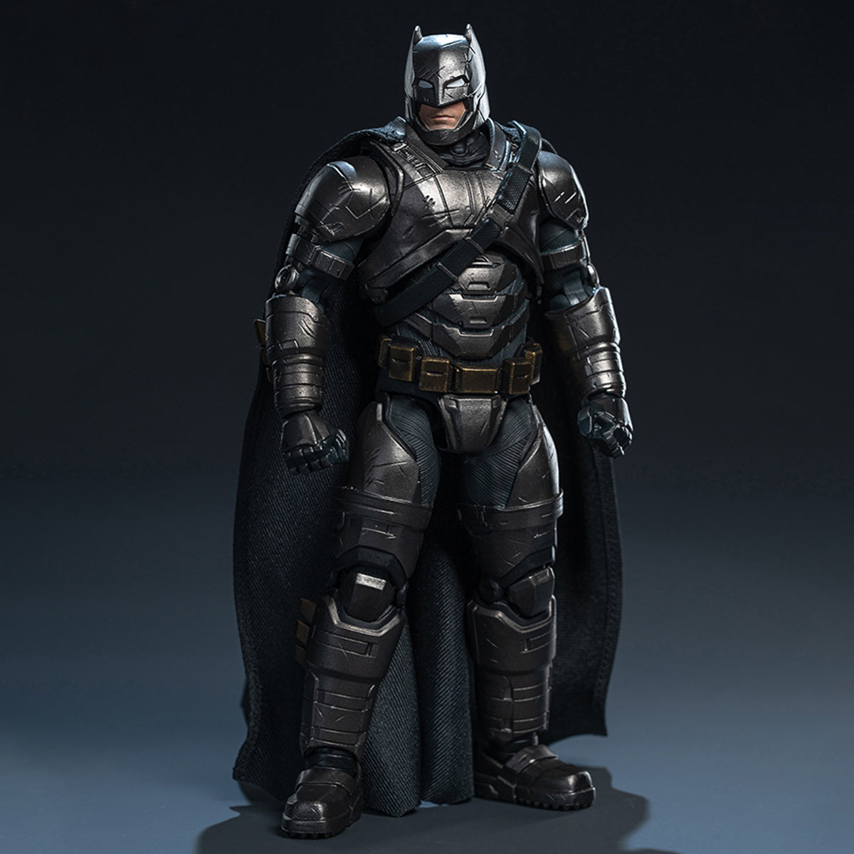 (Only Shipped to the US) Fondjoy 1/9 Armored Batman DC1013 Action Figure
