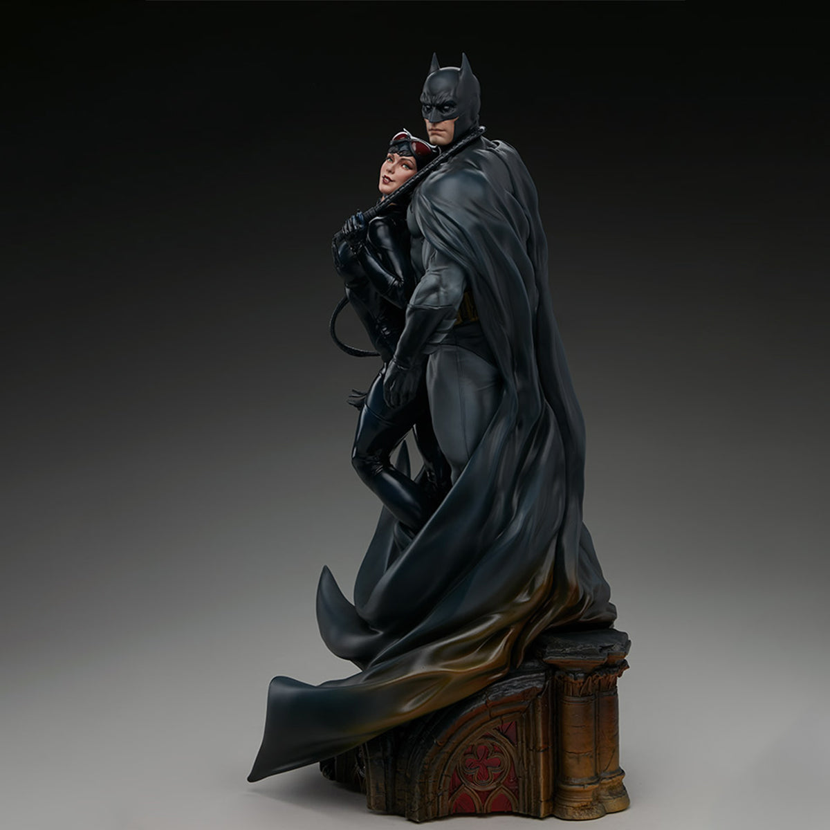 Sideshow, Batman and Cat Girl, 20-inch Statue Figurine