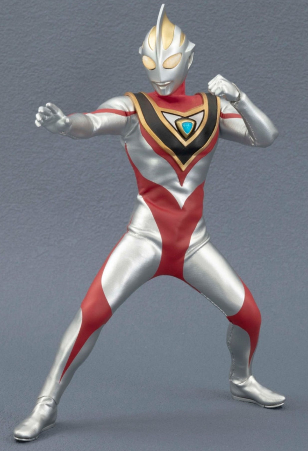 Figura de acción Ultraman Gaia de la serie Alphamax Plain Clothes