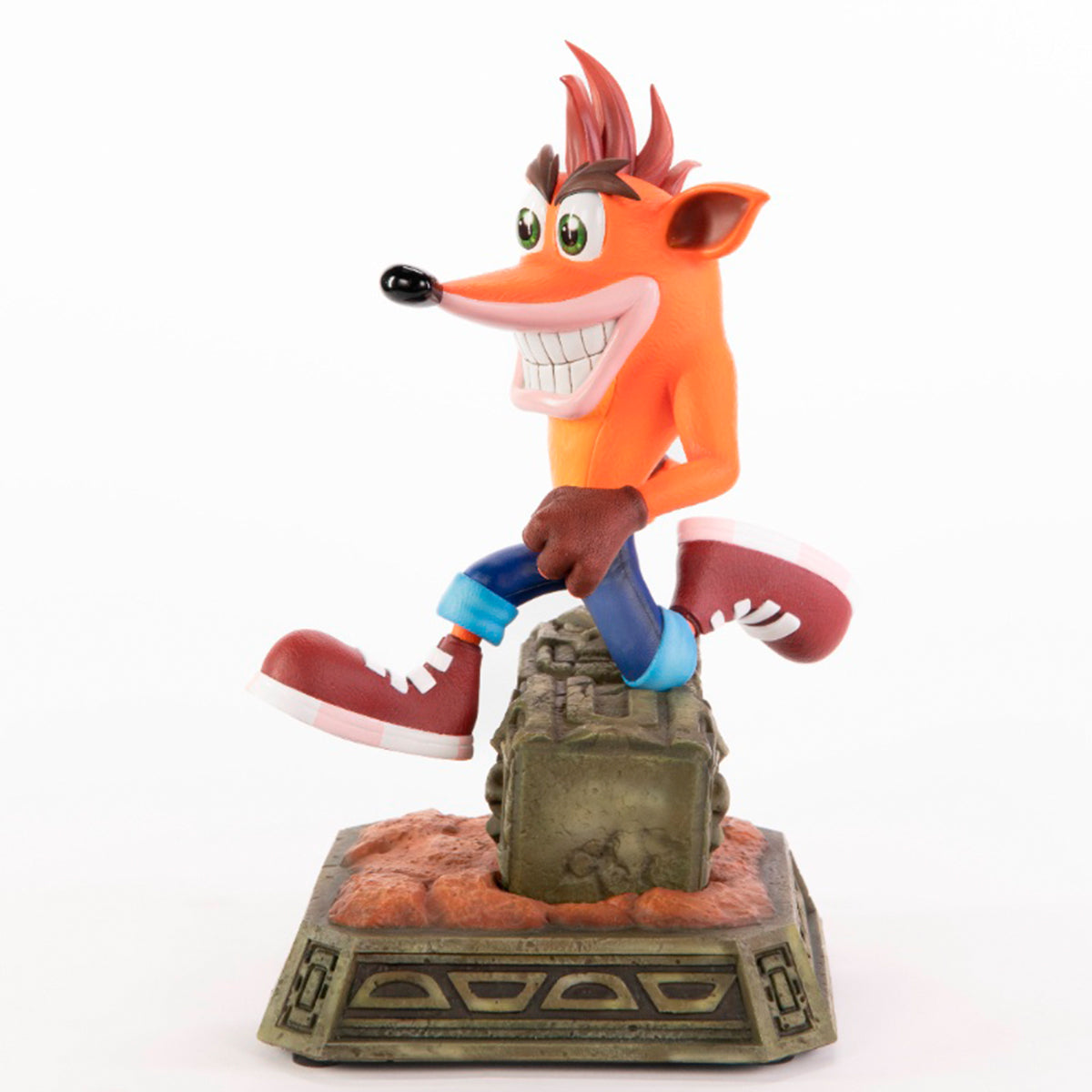 First 4 Figures Crash Bandicoot Classic Edition Art VideoGame Statue