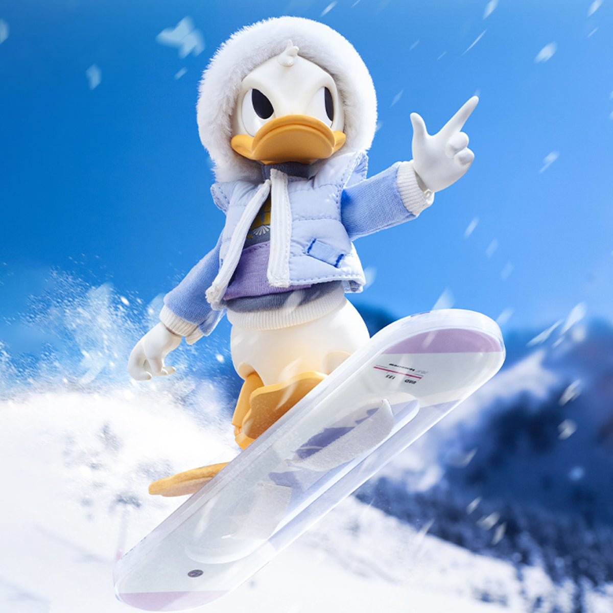 MORSTORM Disney Snow Board Club: Captain Mickey/Minnie Student/Coach Donald Duck/Daisy Student/Goofy Player Art Figurine