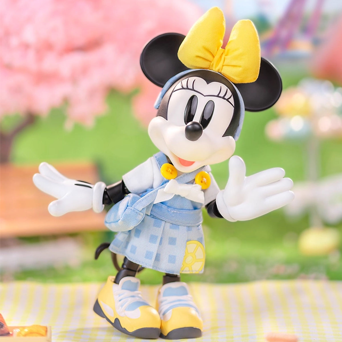 MORSTORM Classic Collection Heartbeat Garden Party Minnie & Mickey Action Figure