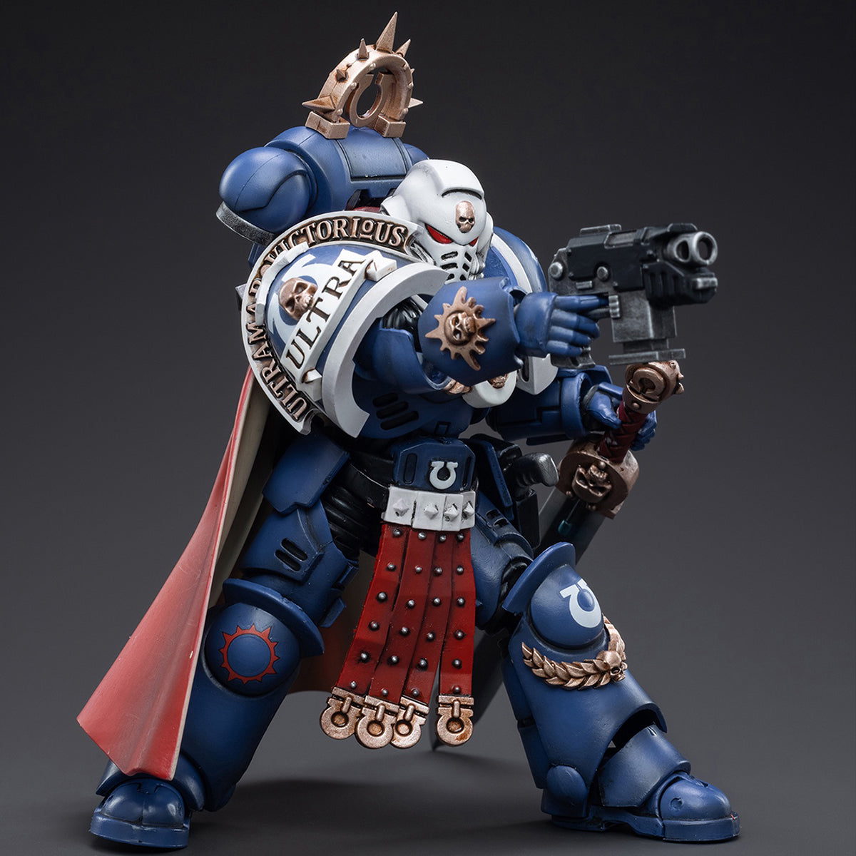 (Only Shipped to the US) JOYTOY Warhammer 40,000 1/18 Ultramarines Primaris Captain JT3297 Action Figures Collection Model Gift