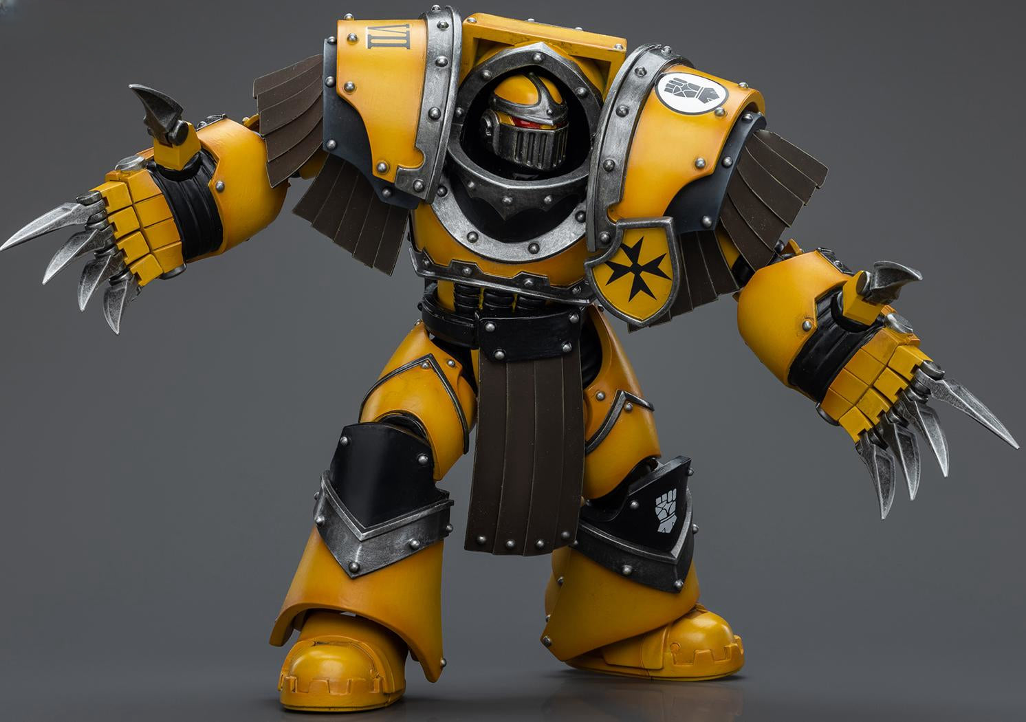 Figurine de collection JoyToy Warhammer The Horus Heresy : Imperial Fists Legion Cataphractii Terminator Squad Legion Cataphractii avec Lightning Claws, figurines articulées à l'échelle 1:18 JT9404