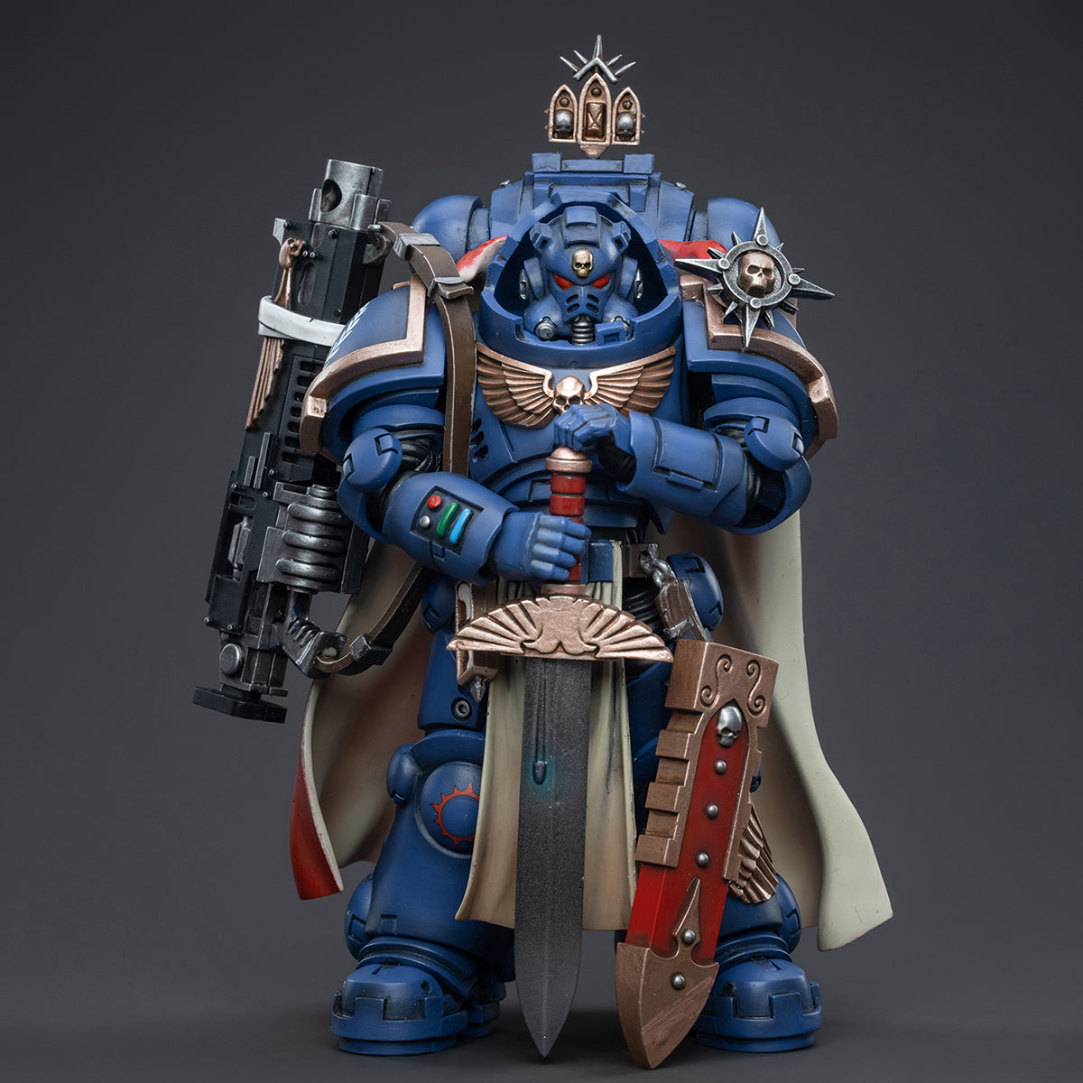 JOYTOY Warhammer 40,000 Ultramarines Captain with Master-crafted Heavy Bolt rifle JT3556 1/18 Scale Action Figure