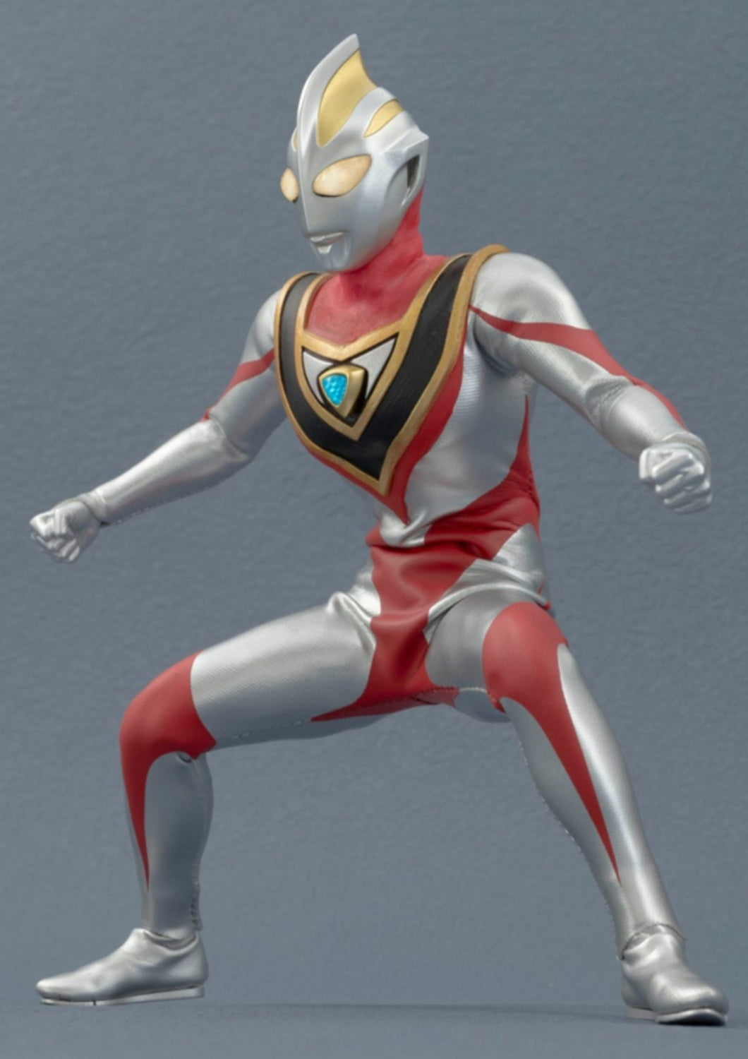 Figura de acción Ultraman Gaia de la serie Alphamax Plain Clothes