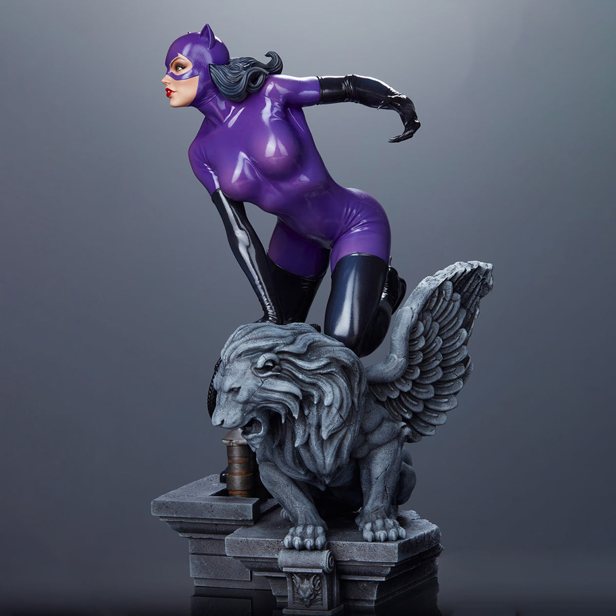 Sideshow Catwoman Purple Edition Art Statue