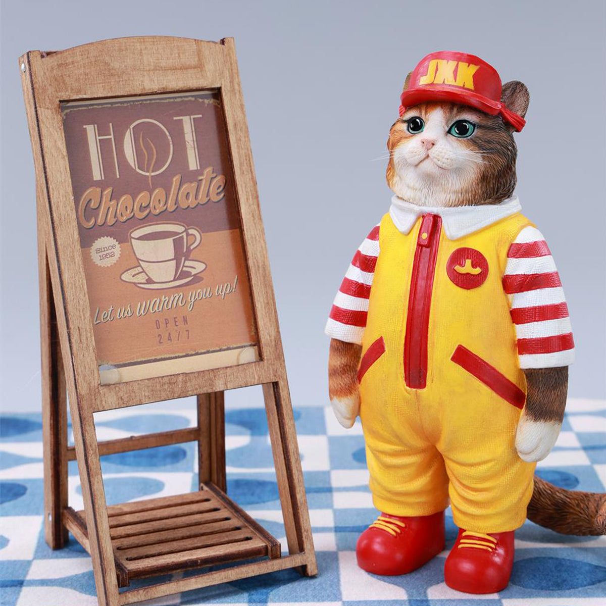 JXK Clown Cat Static Expertly Hand-Painted Lifelike Animal Figurine