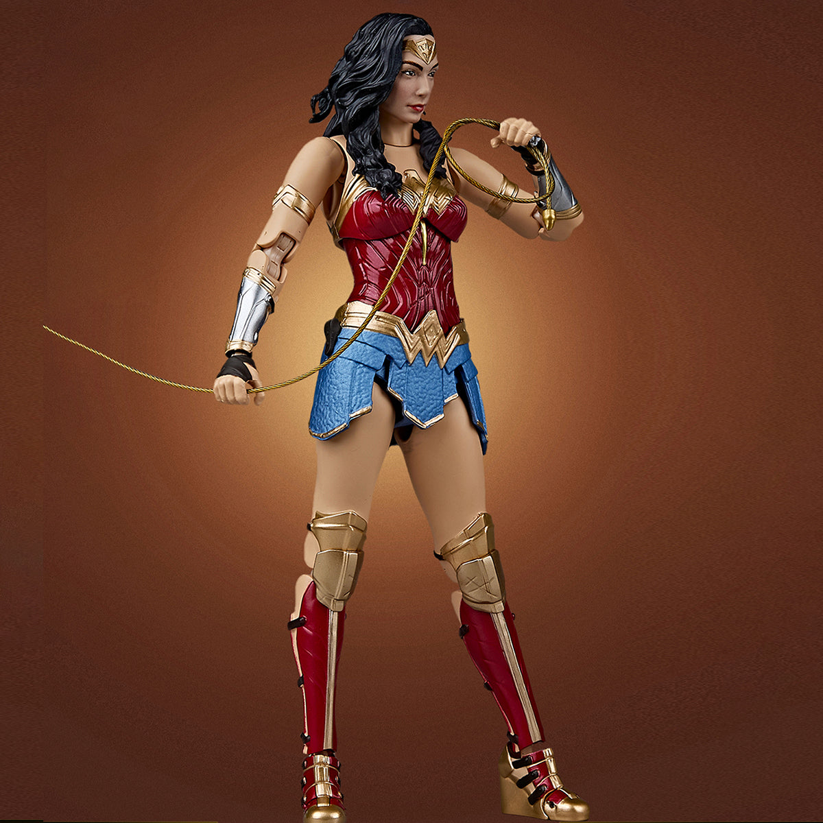 Coffret complet Fondjoy : Figurine miniature d'action Miraculous Woman à l'échelle 1/9