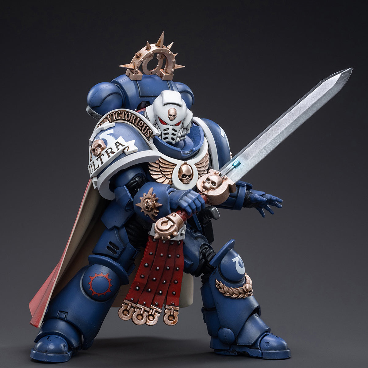 (Only Shipped to the US) JOYTOY Warhammer 40,000 1/18 Ultramarines Primaris Captain JT3297 Action Figures Collection Model Gift