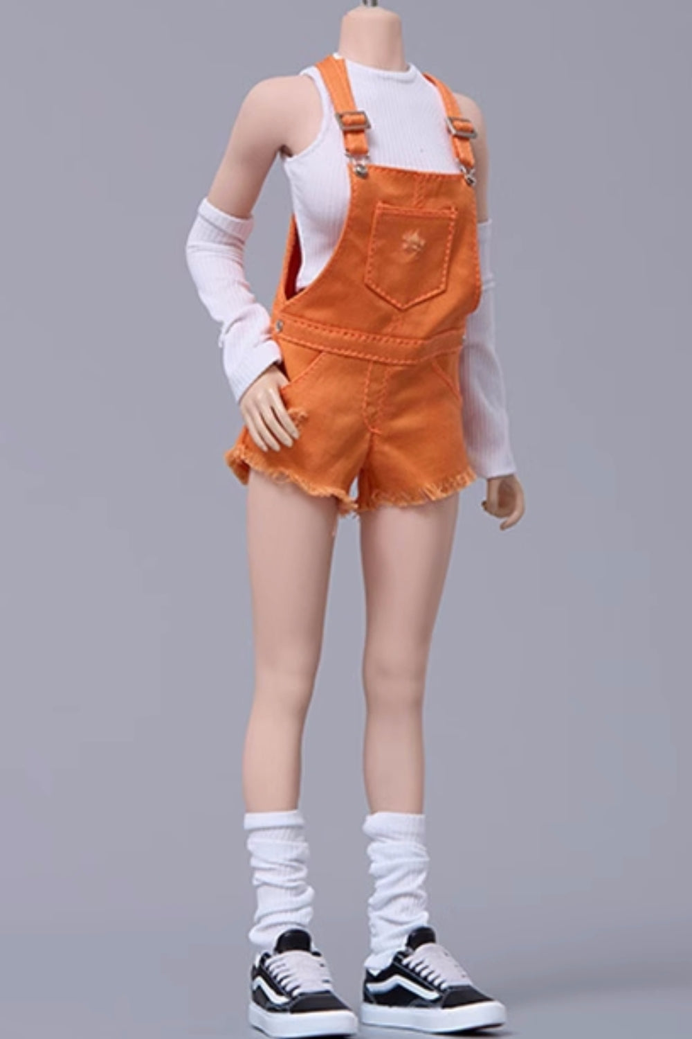 Ropa para muñecas Cdtoys: pantalones cortos naranjas con tirantes para figura de acción femenina de 30 cm