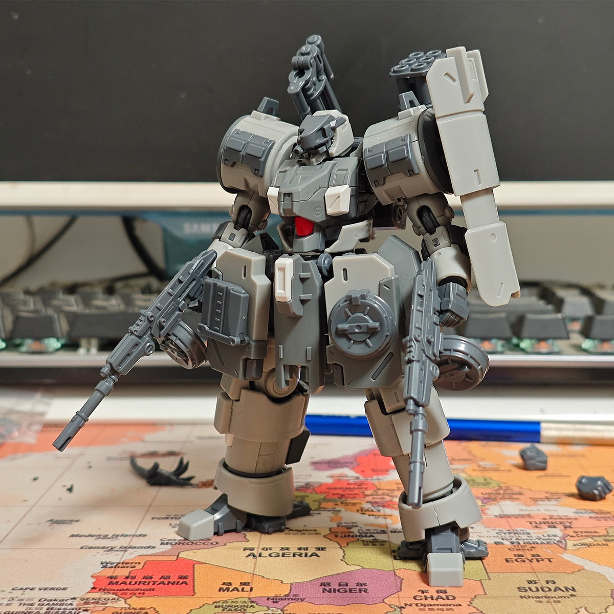 Sheik Mainland Super Cavalry Artillery-Type Zarov White 1/144 Scale Assembly Model Kits