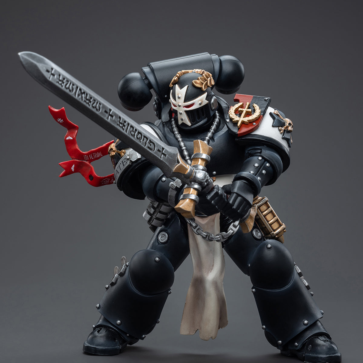 JOYTOY Warhammer 40,000 Black Templars Emperor's Champion Bayard's Revenge 1/18 Action Figure