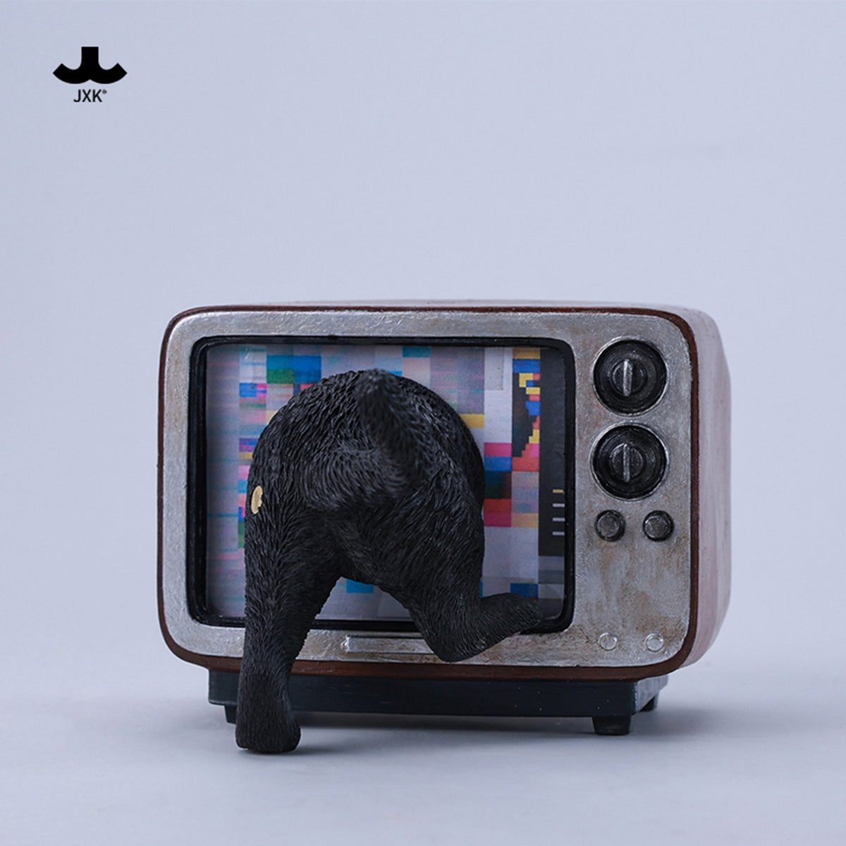 JXK Channel Cat Static Expertly Hand-Painted Lifelike Animal Figurine