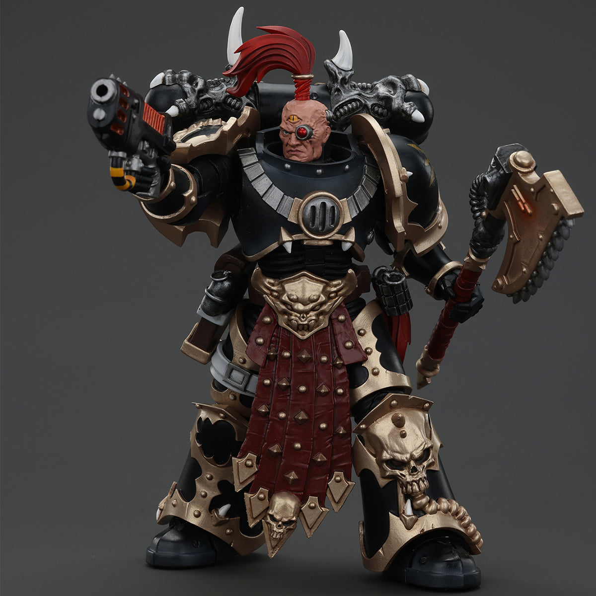 JOYTOY Warhammer 40,000 Chaos Space Marines Black Legion Chosen with Plasma Pistol and Power Axe Action Figures