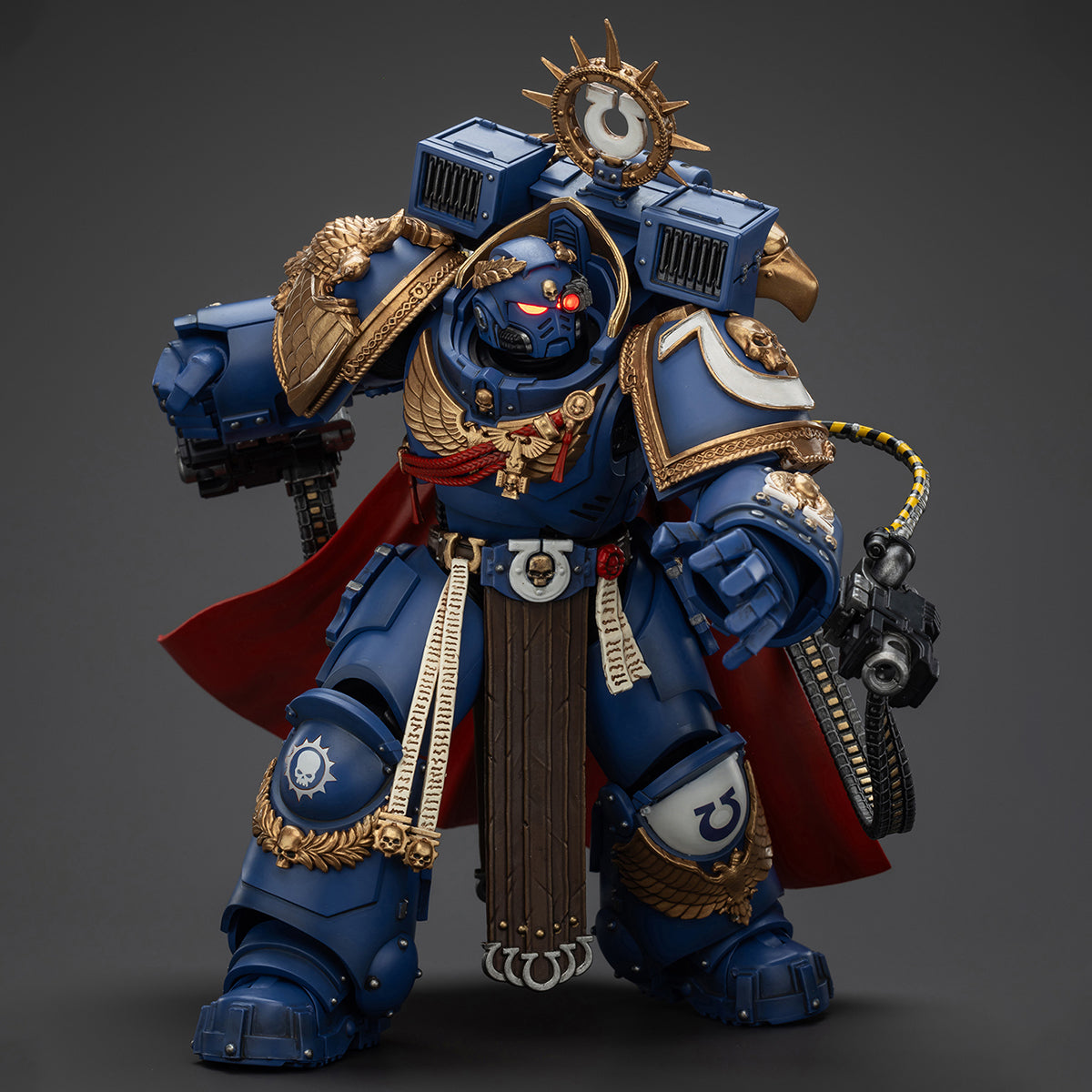 JOYTOY Ultramarines Marneus Calgar Chapter Master con armadura MKX Gravis y guanteletes de Ultramar Figuras de acción