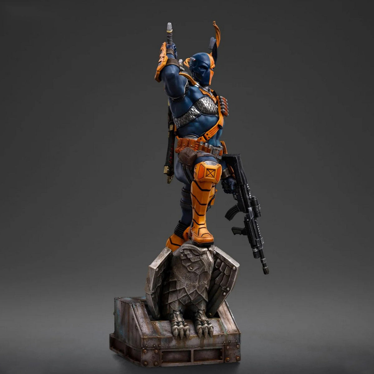 Iron Studios Comics Series 9 Villain - Deathstroke Statue