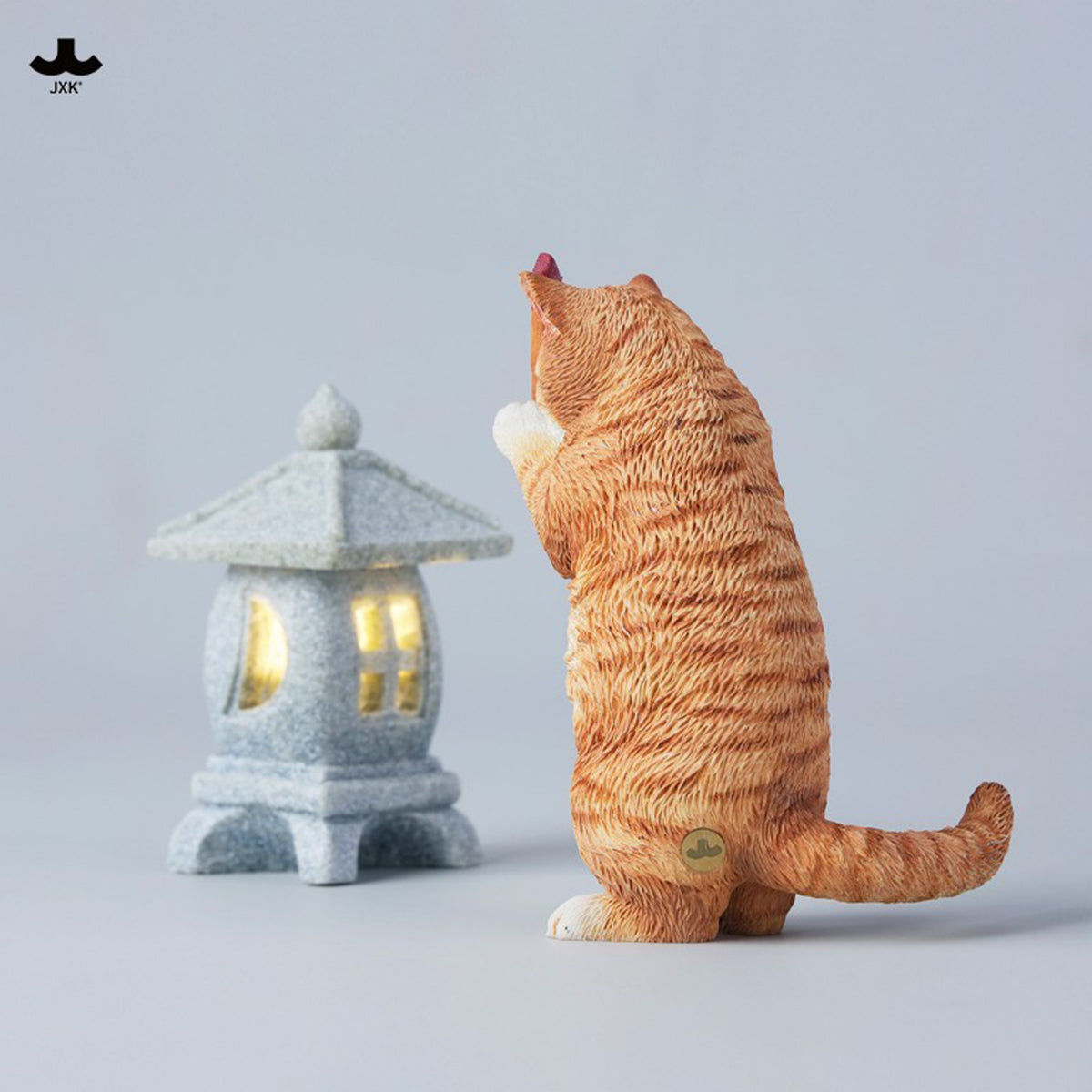 JXK Wishing Cat (JXK341) Static Expertly Hand-Painted Lifelike Animal Figurine