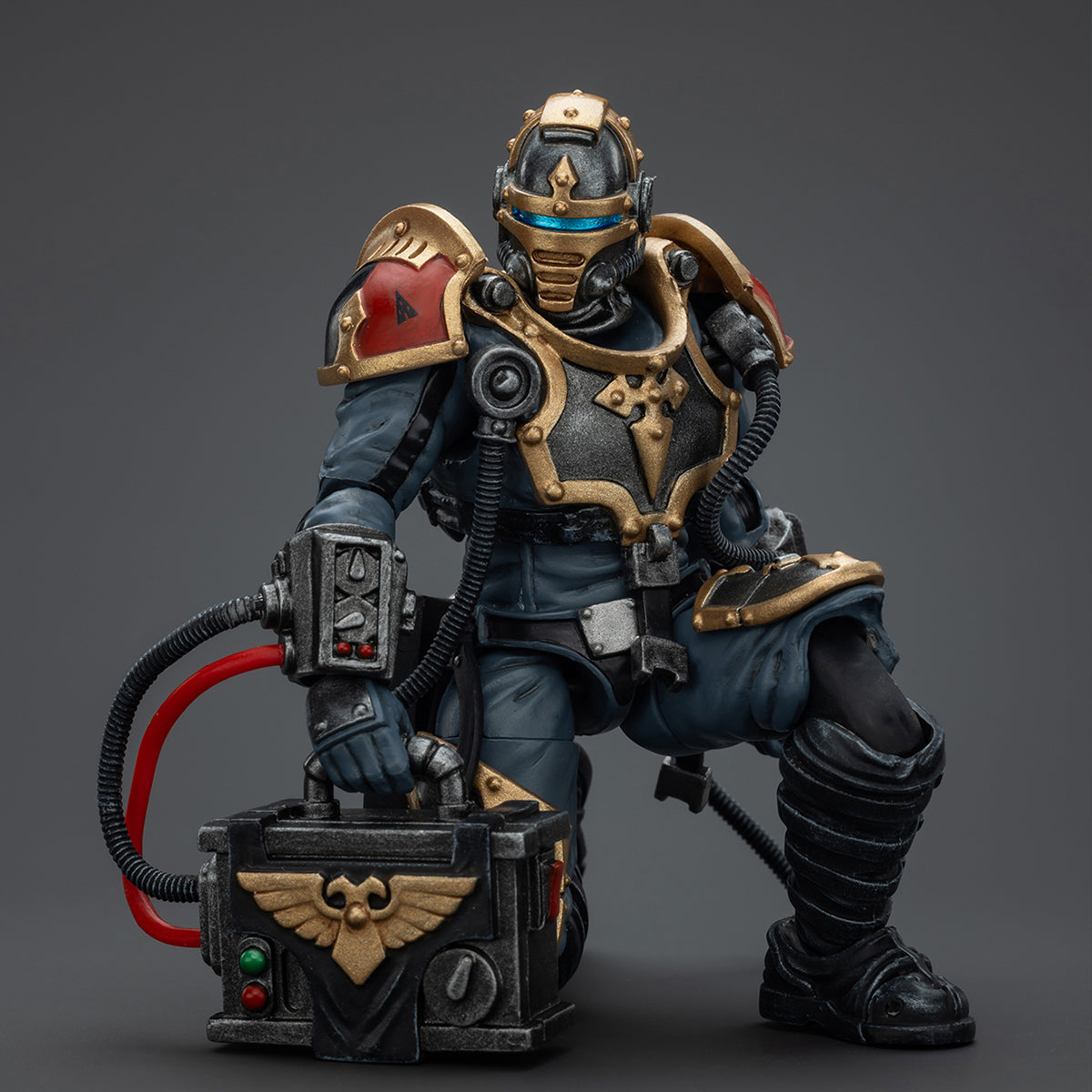 (Only Shipped to the US) JOYTOY Warhammer 40,000 1/18 Imperial Knights House Raven Knight Errant JT9305 Action Figures