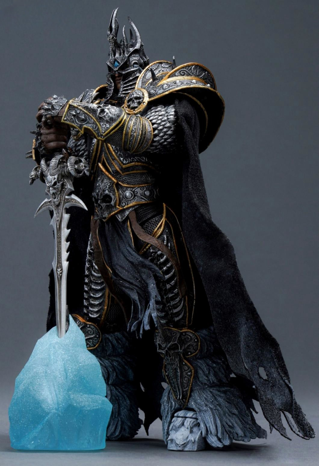 TITAN Toys 2234-Frost Knight 1/12 Scale Action Figure