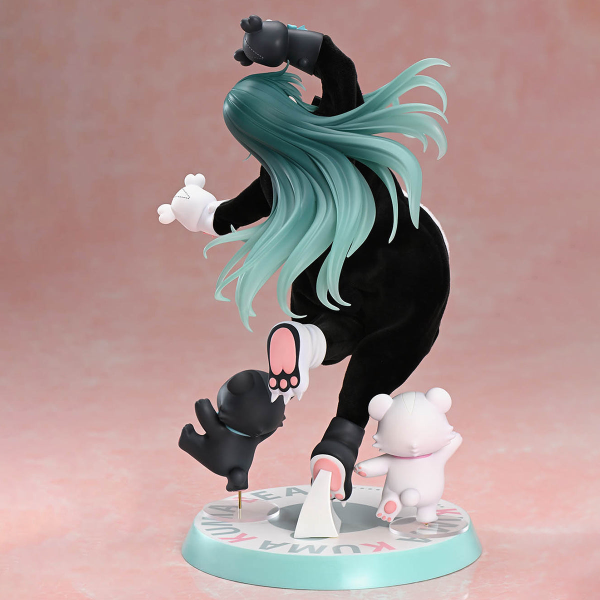 PRISMA WING Kuma Kuma Kuma Bear Punch - Yuna Bonus Edition Pre-Painted Art Statue