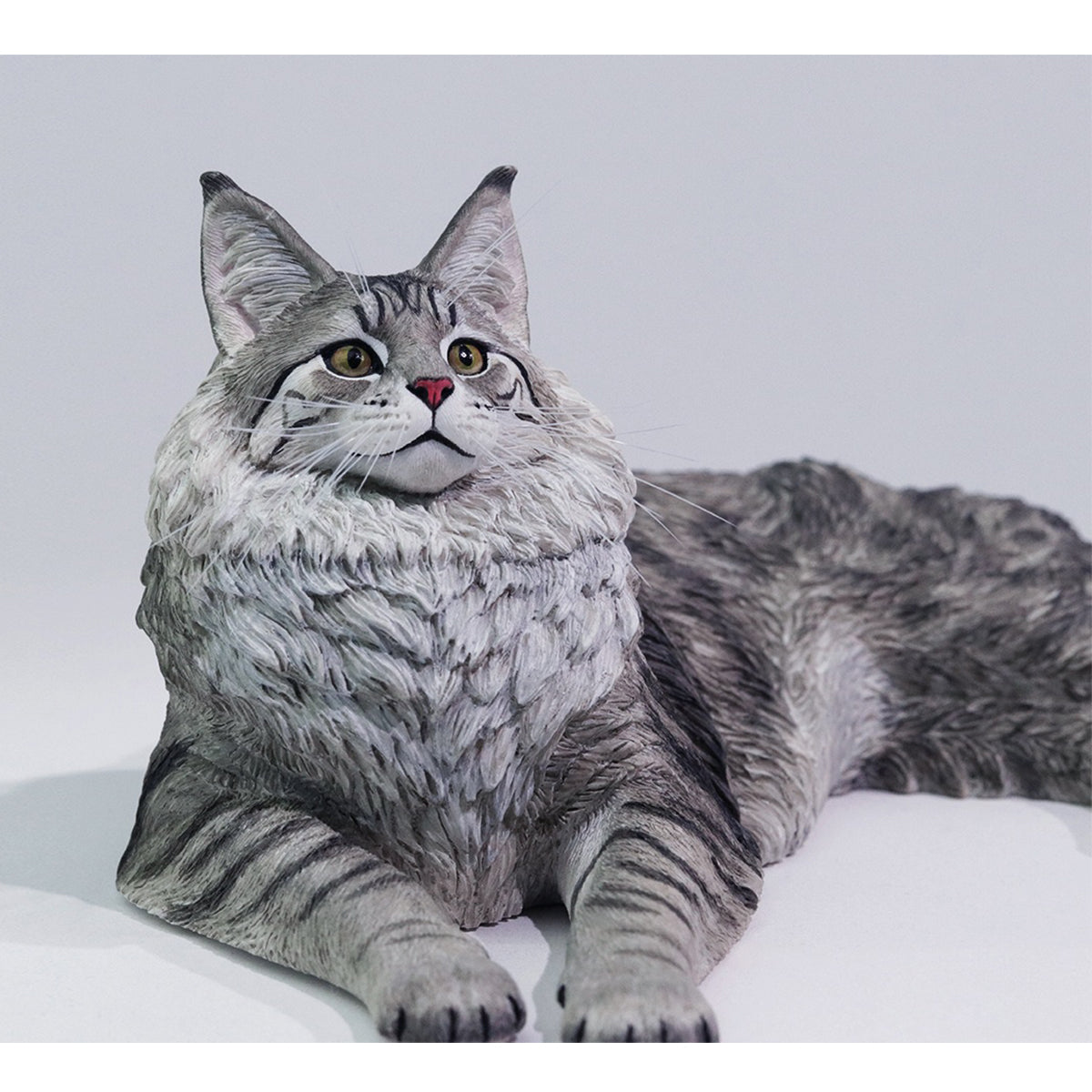 LIEJI, Silver Tiger Maine Coon, Static Expertly Hand-Painted Lifelike, 1/6 Scale Animal Figurine