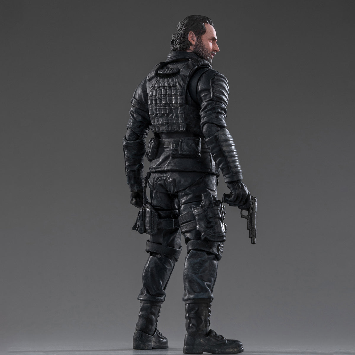 HIYA Exquisita Miniserie Rick de The Walking Dead: Figura de acción de Los que viven