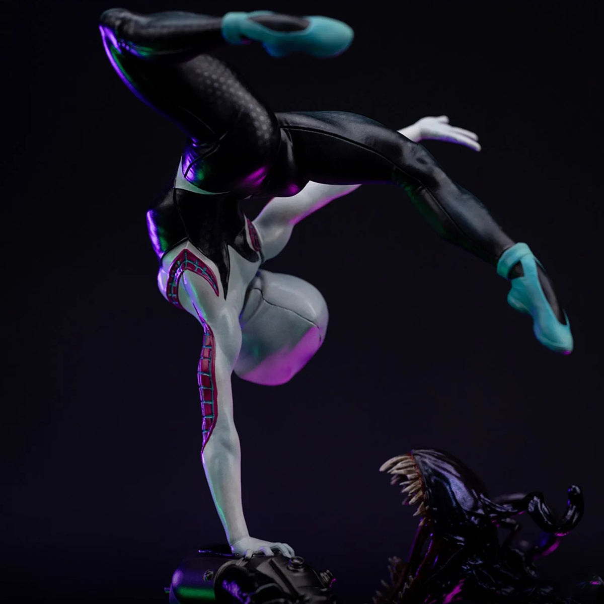 Iron Studios Ghost-Spider Art Statue