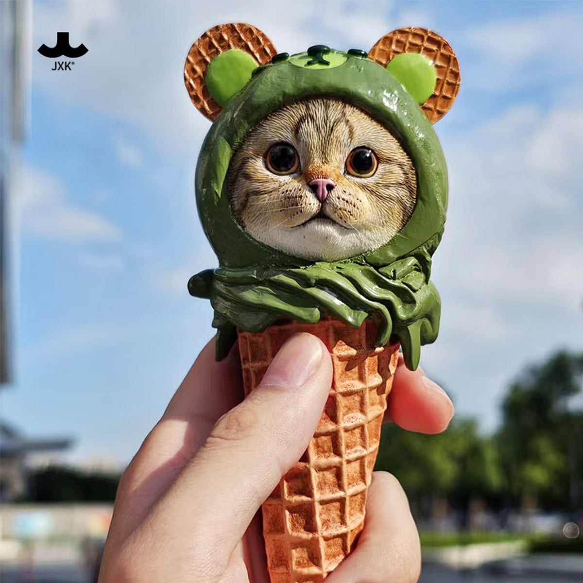 JXK Kitty Cone Cat Figurine 2.0 Static Expertly Hand-Painted Lifelike Animal Figurine