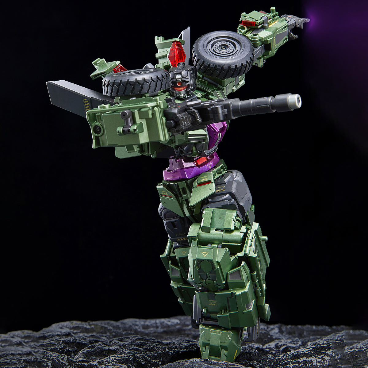 DST Mighty God of War - Load Warrior Transformable Action Figure