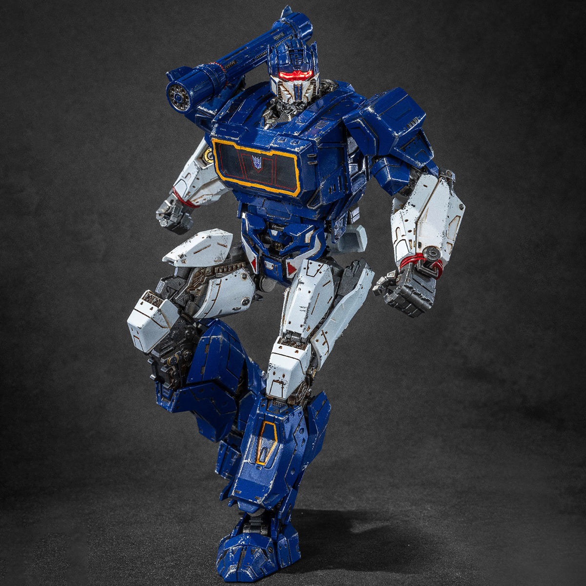 Yolopark AMKPRO Series Transformers Bumblebee: Decepticon Lieutenant Soundwave Model Kits