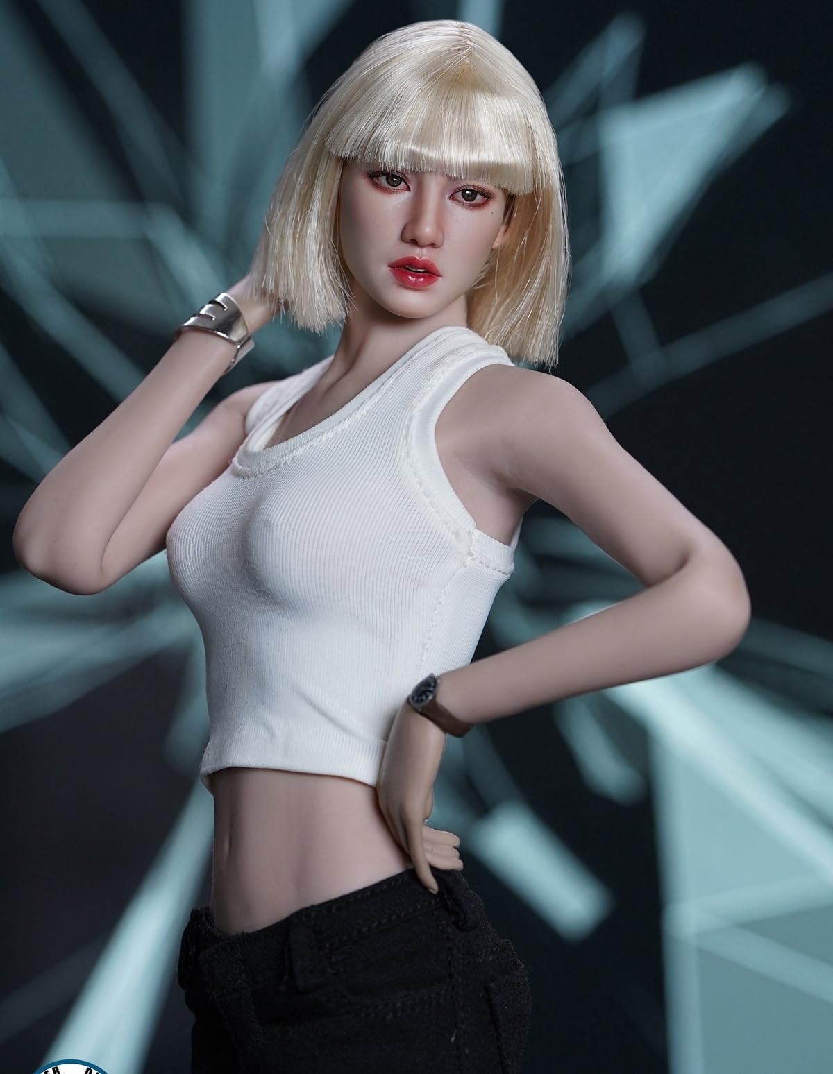 Super Duck 1:6 Scale Female Head Sculpt, Kpop Star Girl Head Sculpture for 12-inch Action Figures