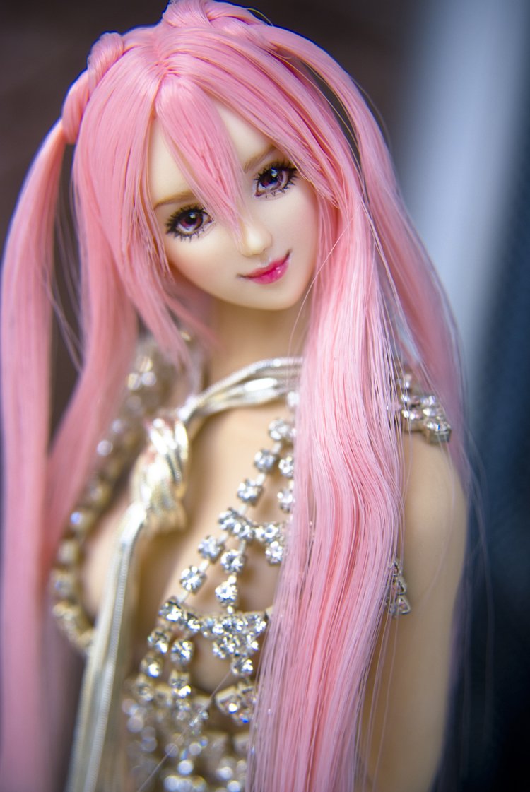 Tête sculptée de femme pour figurine articulée 12" CDH18