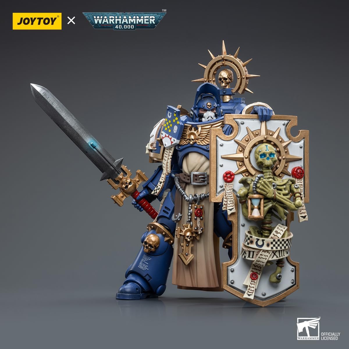 Figurine de collection JoyToy Warhammer 40K Ultramarines Primaris Captain avec bouclier relique et épée énergétique échelle 1:18