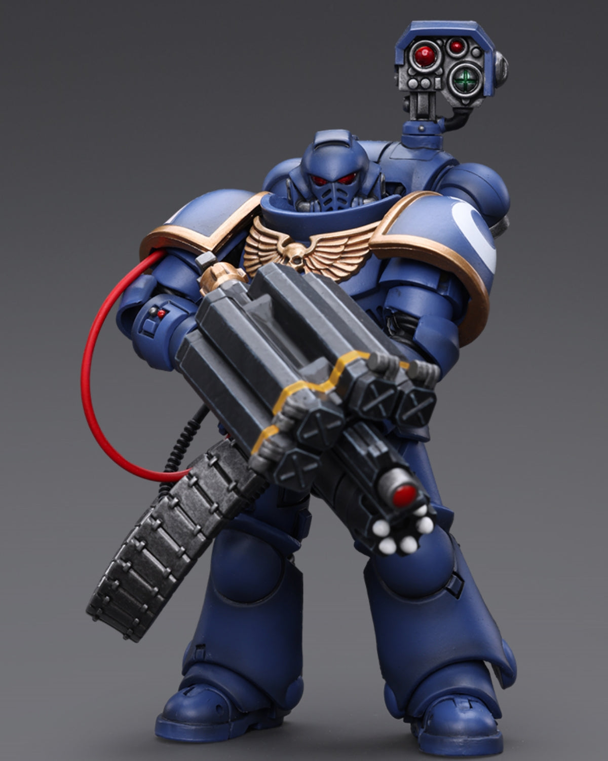 Figurine de collection JoyToy Warhammer 40K : Ultramarines Castellan Launcher Super Frag, échelle 1:18 (Castellan Launcher-Superfrag JT8827)