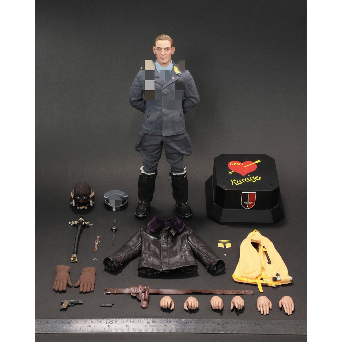 DID D80190 WWII Luftwaffe Ace Pilot Erich Hartmann with Fighter Cockpit Scene 1/6 Scale Action Figure
