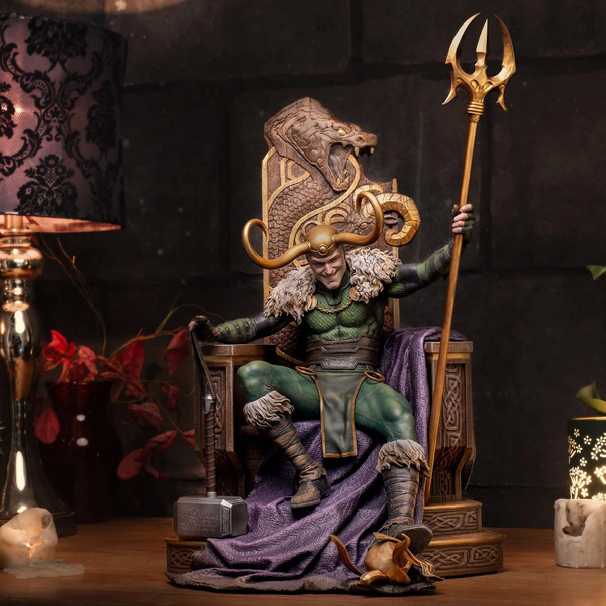 Sideshow Marvel Loki Art Statue