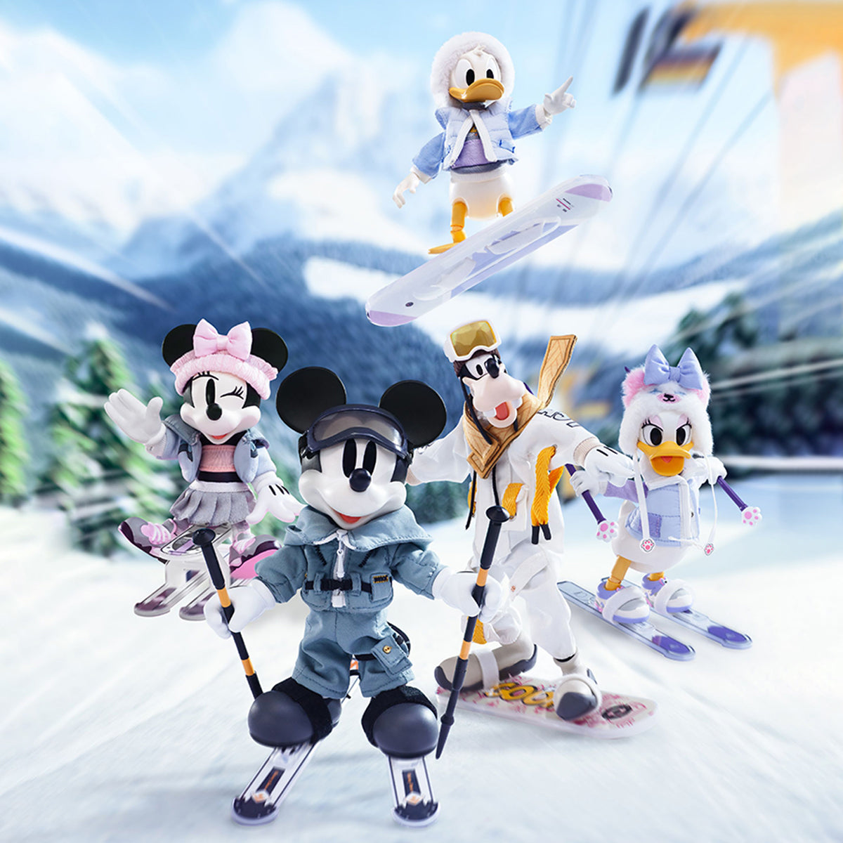 MORSTORM Disney Snow Board Club: Captain Mickey/Minnie Student/Coach Donald Duck/Daisy Student/Goofy Player Art Figurine