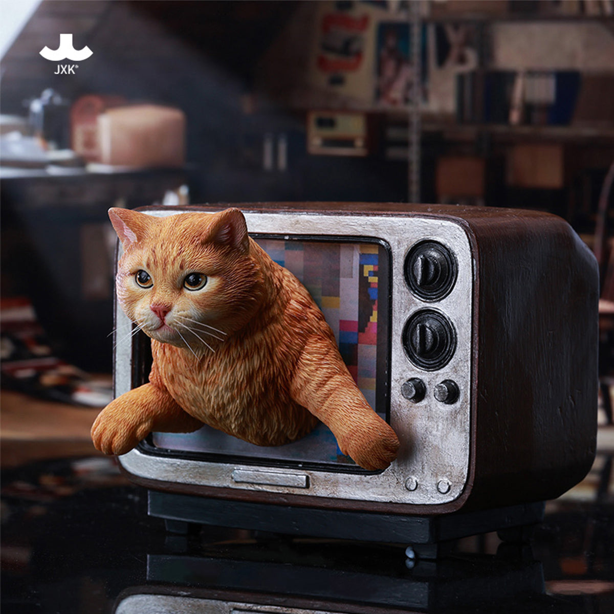 JXK Channel Cat Static Expertly Hand-Painted Lifelike Animal Figurine