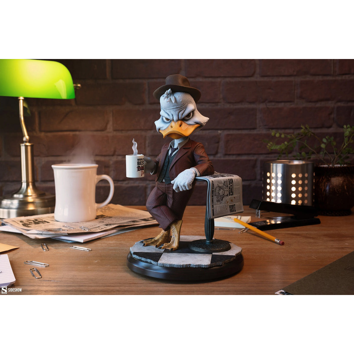 Sideshow Howard the Duck 300909 Art Statue Figurine