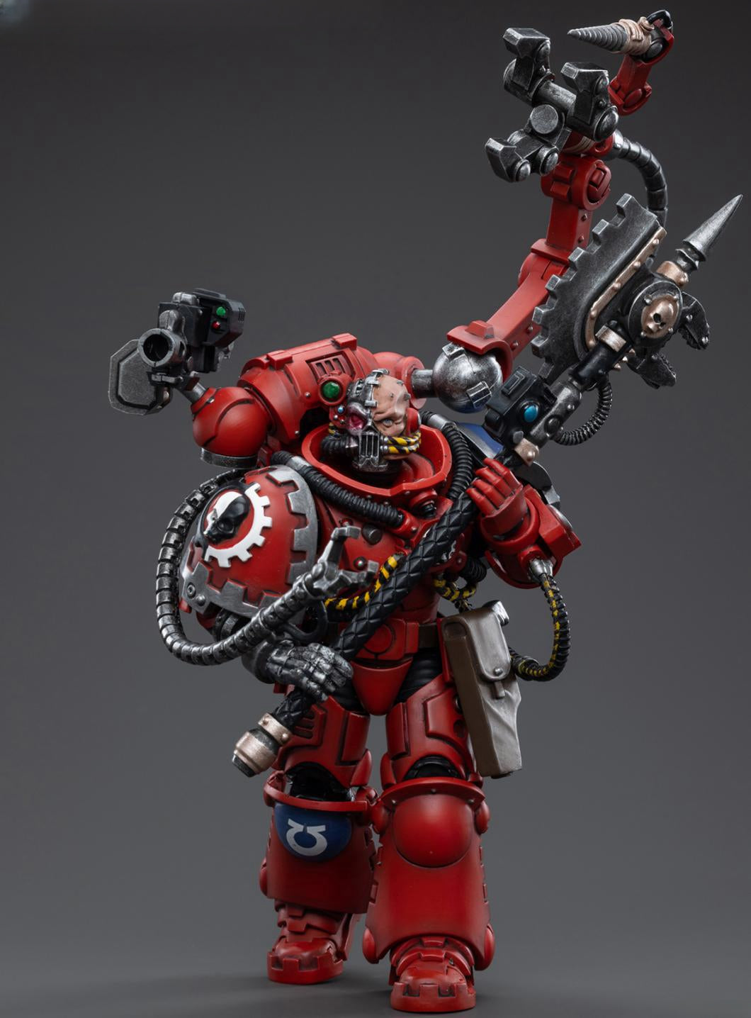 Figurine de collection JoyToy 40K : Figurines d'action Ultramarines Primaris Techmarine à l'échelle 1:18 JT3761