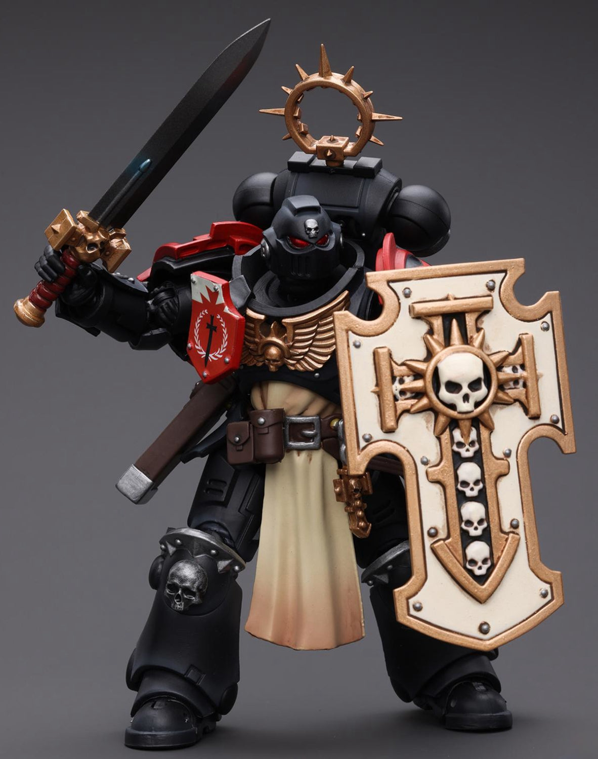 Figurine de collection JoyToy Warhammer 40K : Primaris Space Marines Black Templars Bladeguard Veteran, échelle 1:18, figurines articulées JT2801 (Black Templars JT2801)