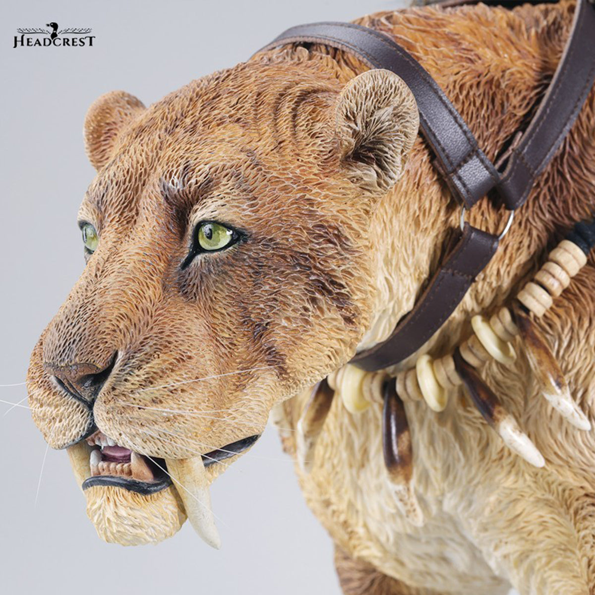 HEADCREST H2603 Prehistoric Saber-Toothed Tiger Figure Static Animal Statue