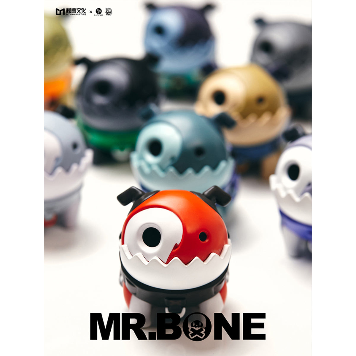 MR.BONE Fourth Generation Camping Dirty Silk Dog Sitting Pose Blind Box Figure