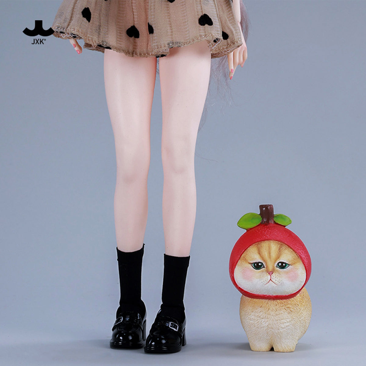 JXK Pawpple Cat Static Expertly Hand-Painted Lifelike Animal Figurine